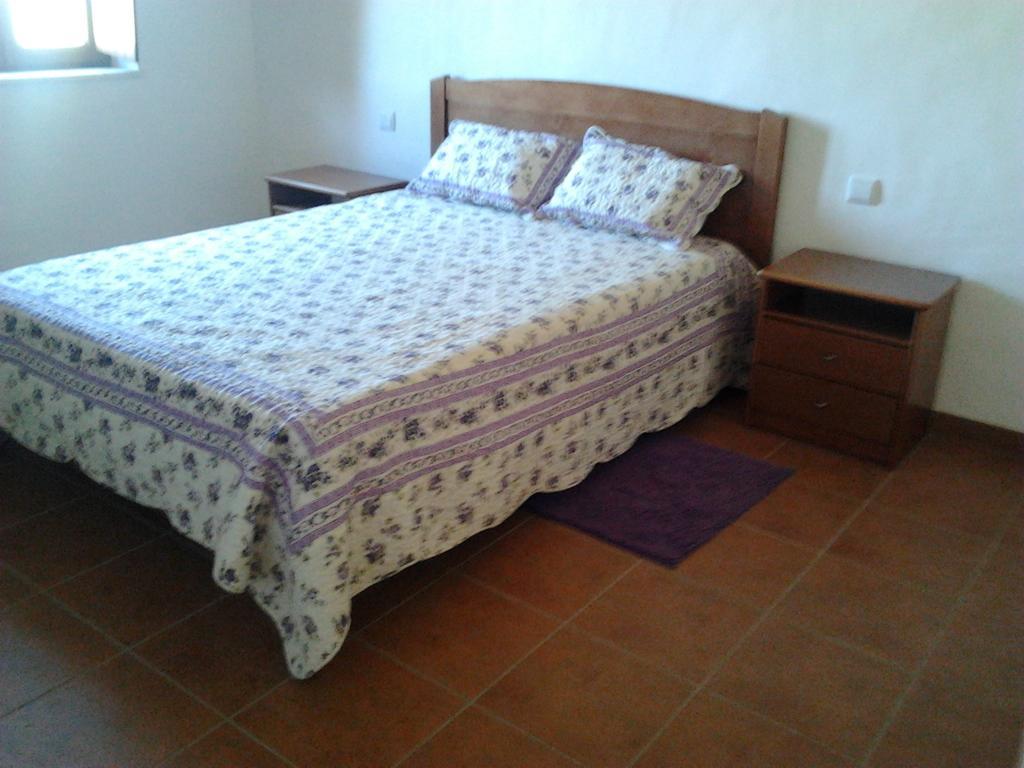 Quinta Da Bunheira Guest House Rogil Ruang foto